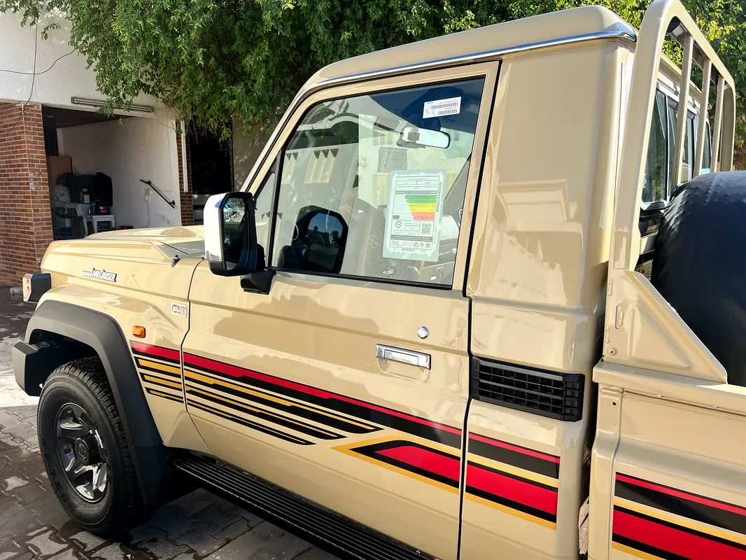TOYOTA Land Cruiser 70 Series LC 79 LX 2025 - photo 5 - Import Émirats | International Cars
