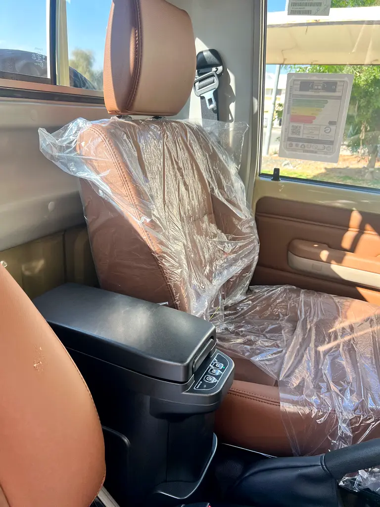 TOYOTA Land Cruiser 70 Series LC 79 LX 2025 - photo 7 - Import Émirats | International Cars