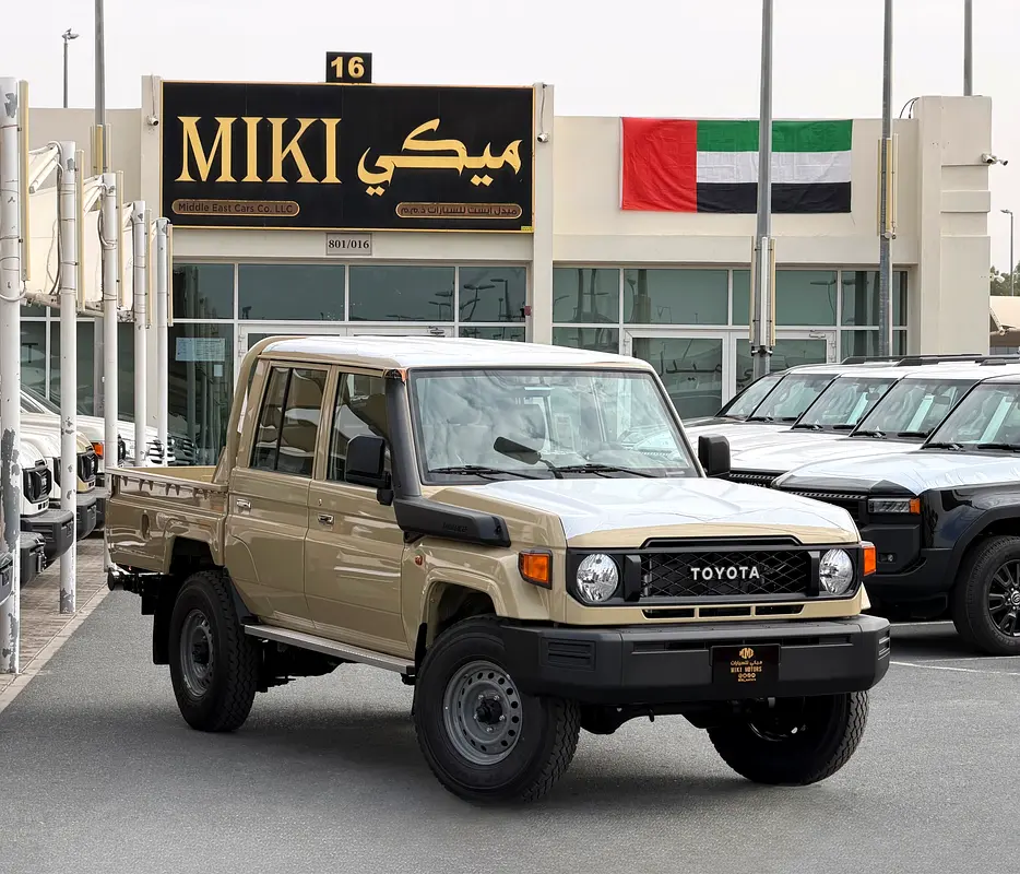 TOYOTA Land Cruiser 70 Series LC 79 Base 2026 - photo 3 - Import Émirats | International Cars