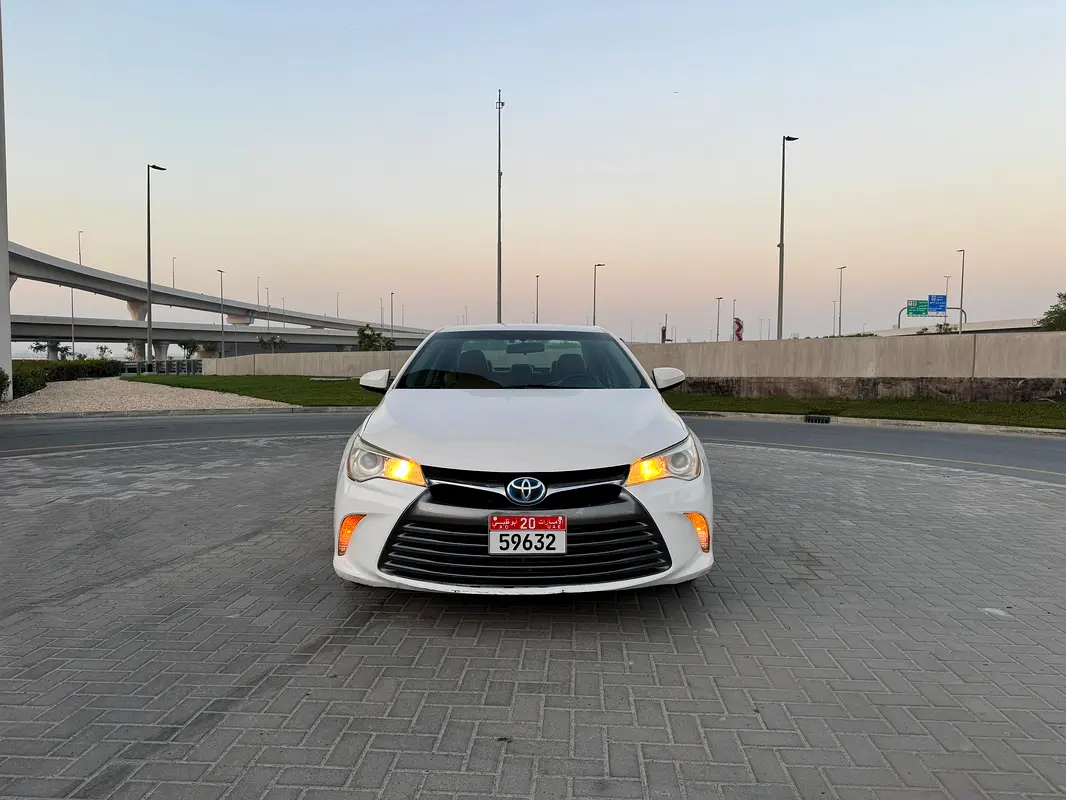 TOYOTA Camry LE 2017 - photo 2 - Import Émirats | International Cars