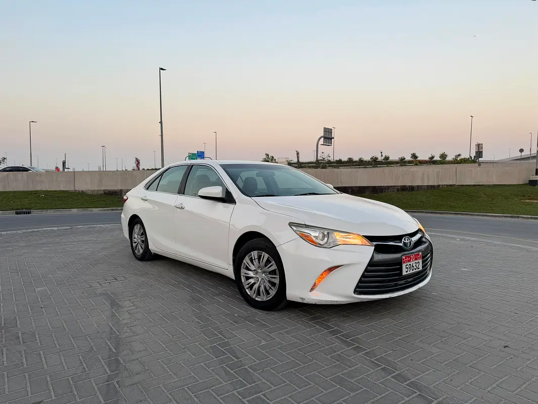TOYOTA Camry LE 2017 - photo 5 - Import Émirats | International Cars