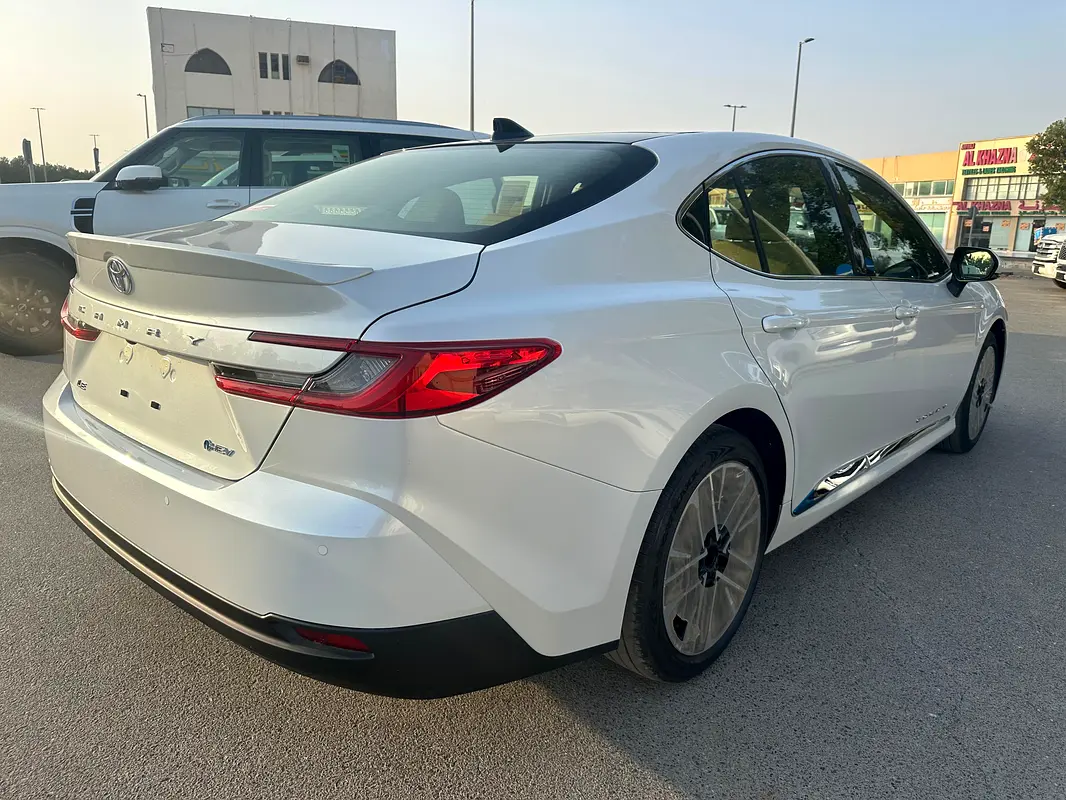 TOYOTA Camry LE 2026 - photo 5 - Import Émirats | International Cars