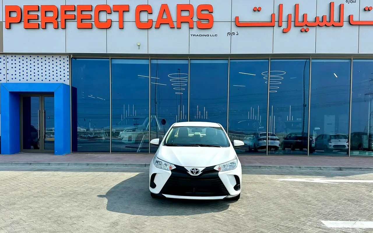 TOYOTA Yaris SE 2022 - photo 7 - Import Émirats | International Cars