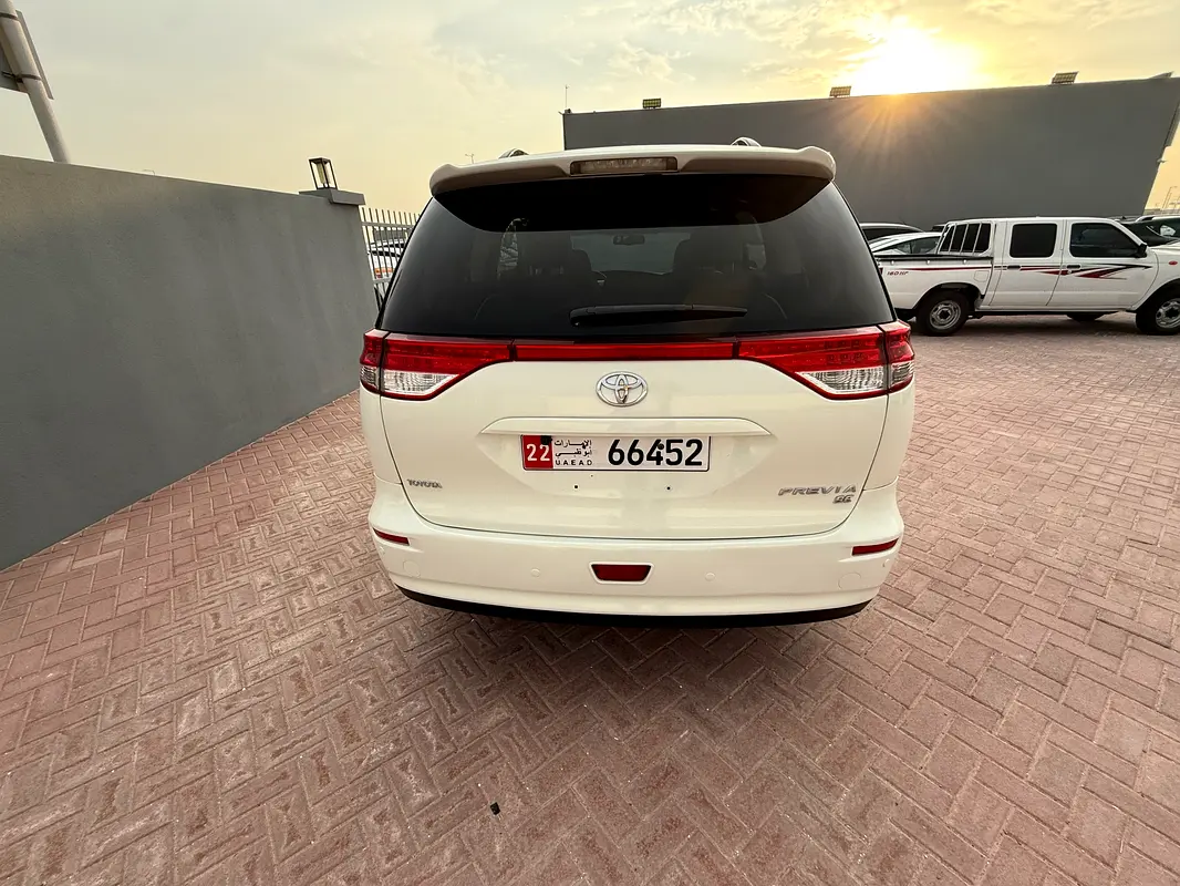 TOYOTA Previa SE 2020 - photo 2 - Import Émirats | International Cars