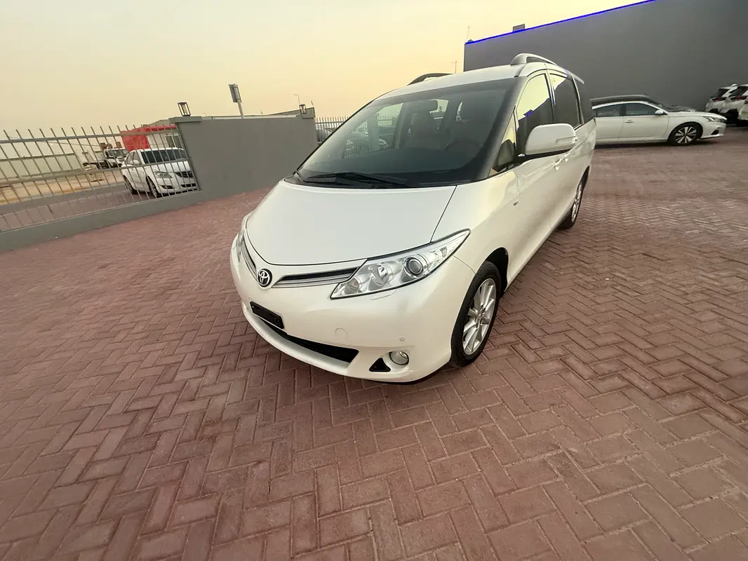 TOYOTA Previa SE 2020 - photo 7 - Import Émirats | International Cars