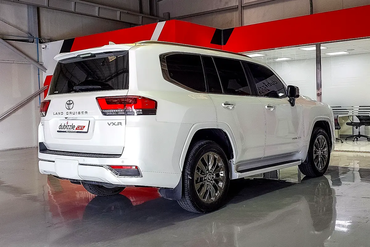 TOYOTA Land Cruiser VXR 2023 - photo 6 - Import Émirats | International Cars