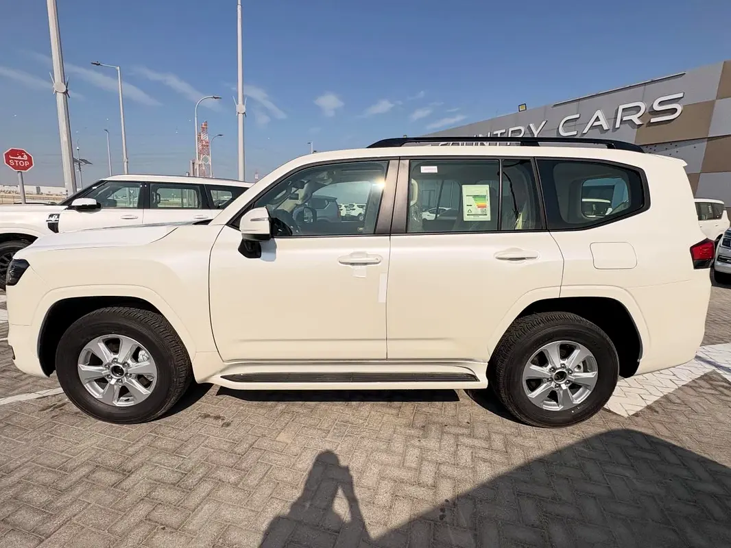 TOYOTA Land Cruiser GXR 2026 - photo 2 - Import Émirats | International Cars