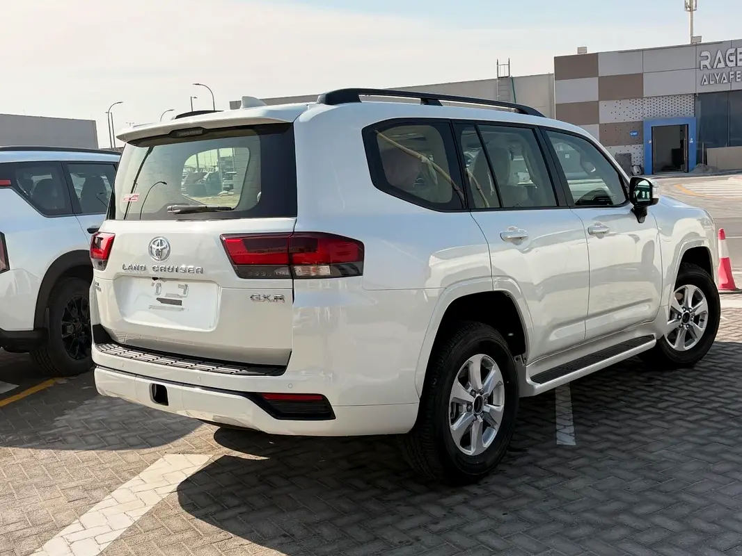 TOYOTA Land Cruiser GXR 2026 - photo 3 - Import Émirats | International Cars