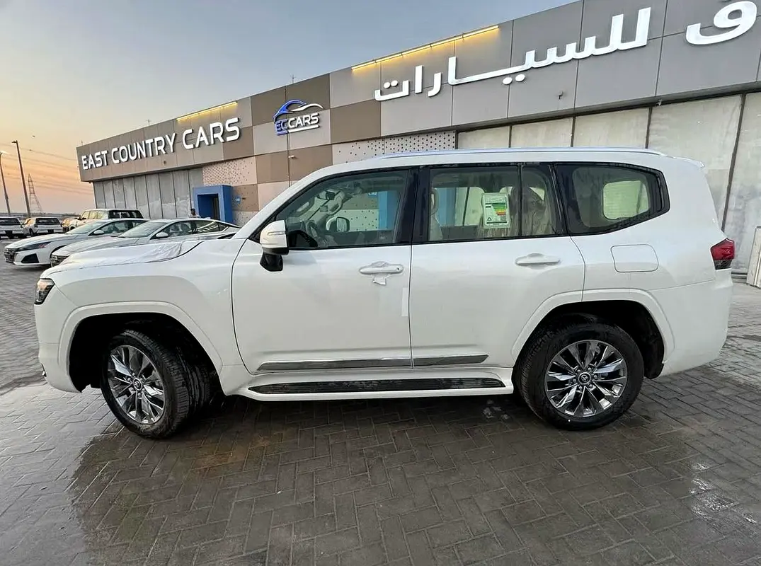 TOYOTA Land Cruiser GXR 2026 - photo 2 - Import Émirats | International Cars