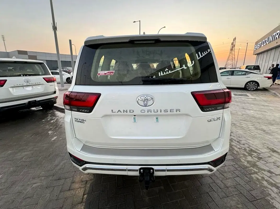 TOYOTA Land Cruiser GXR 2026 - photo 4 - Import Émirats | International Cars