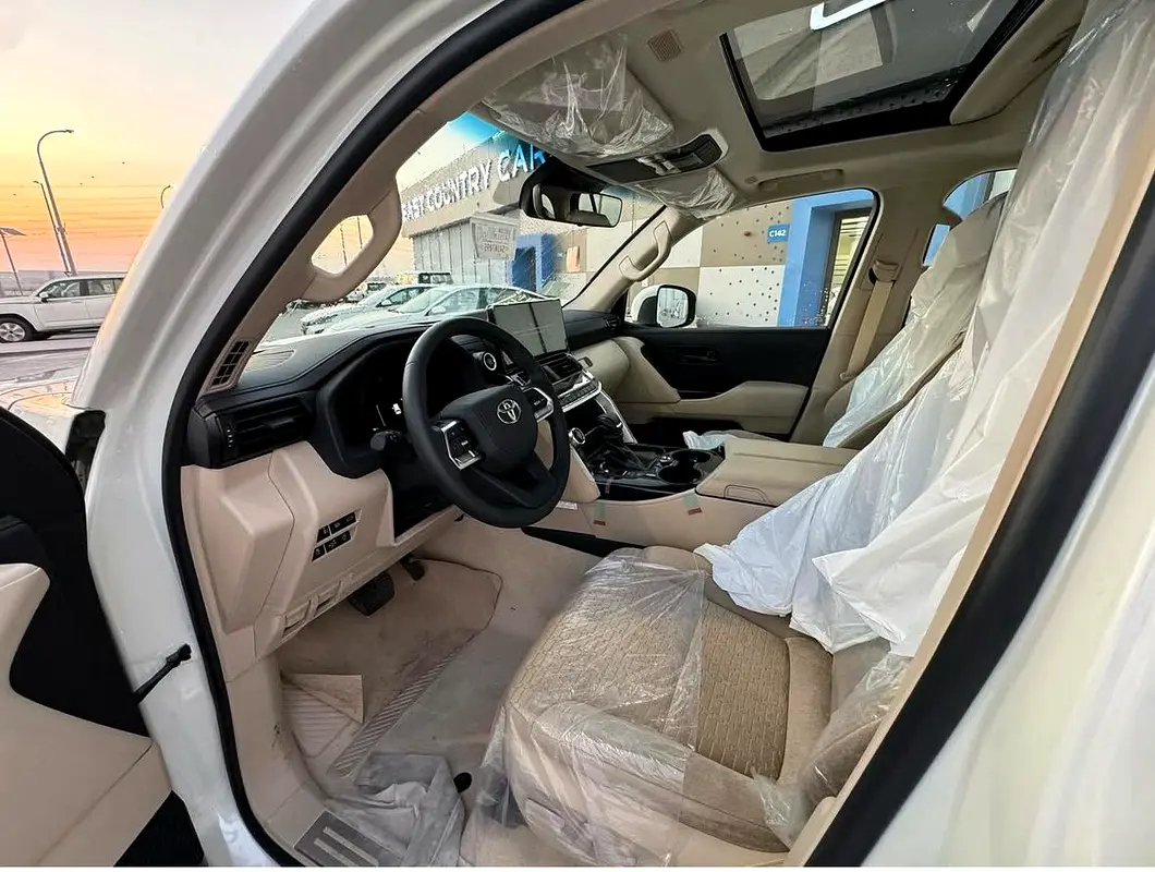 TOYOTA Land Cruiser GXR 2026 - photo 5 - Import Émirats | International Cars