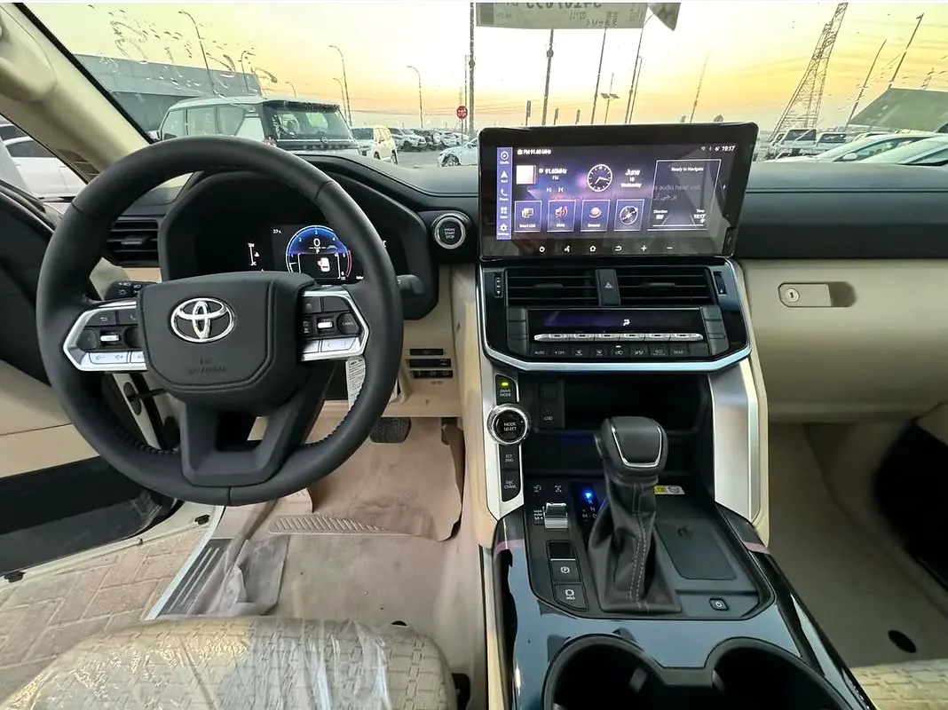 TOYOTA Land Cruiser GXR 2026 - photo 7 - Import Émirats | International Cars