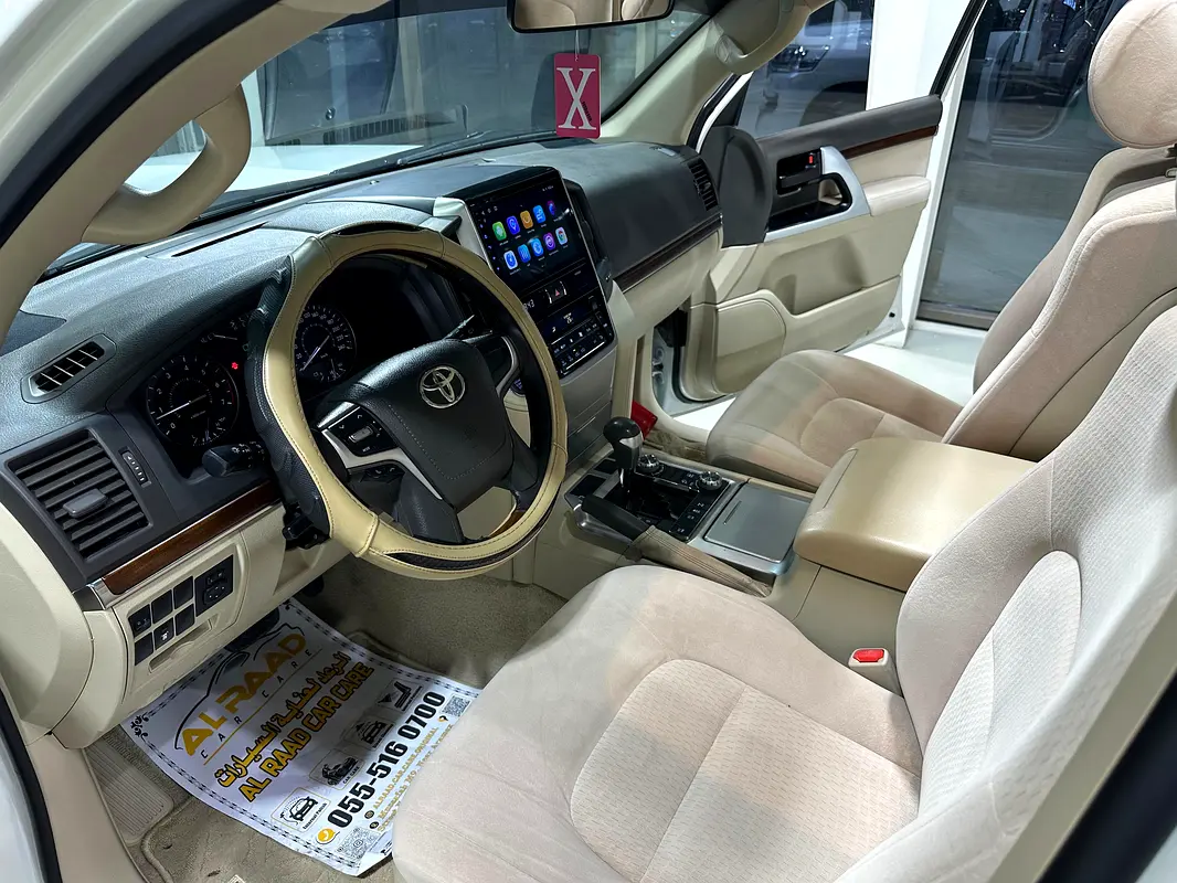 TOYOTA Land Cruiser GXR 2018 - photo 7 - Import Émirats | International Cars