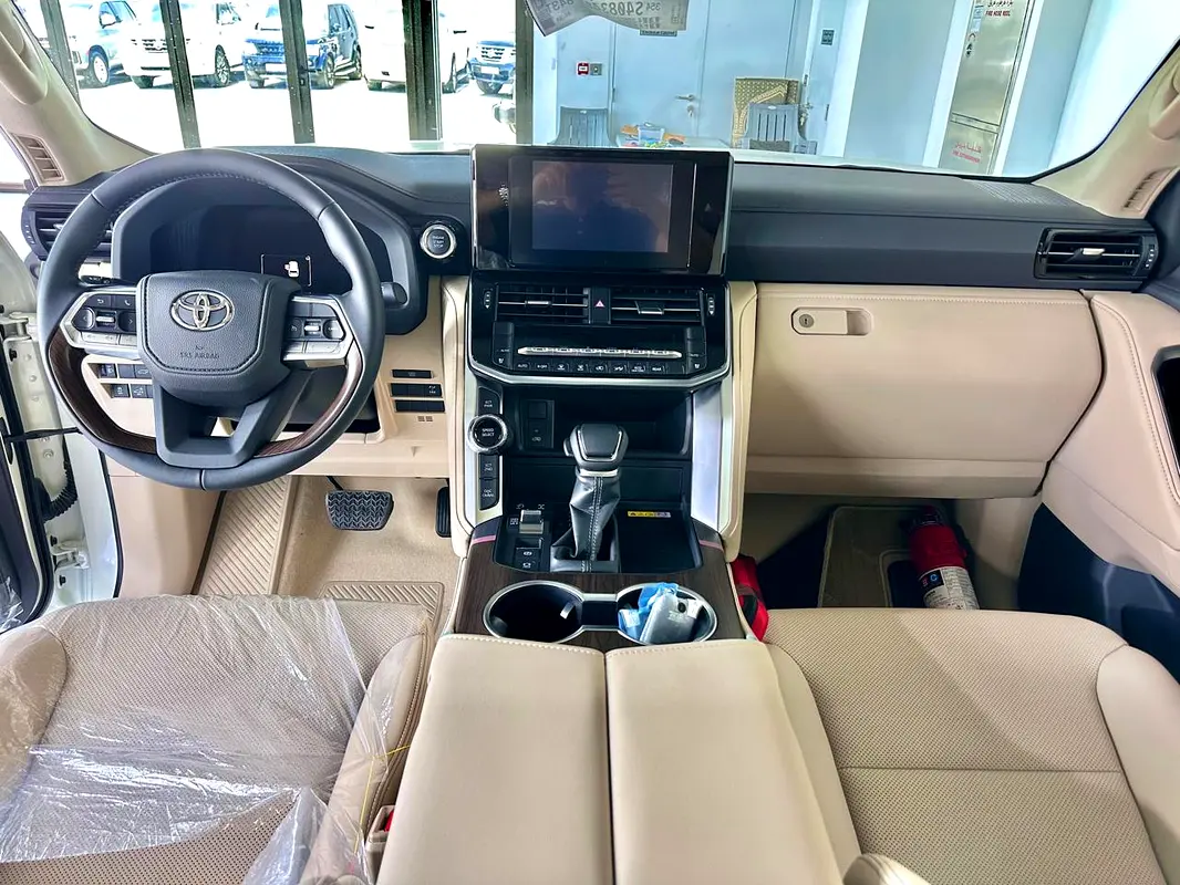 TOYOTA Land Cruiser GXR 2026 - photo 6 - Import Émirats | International Cars