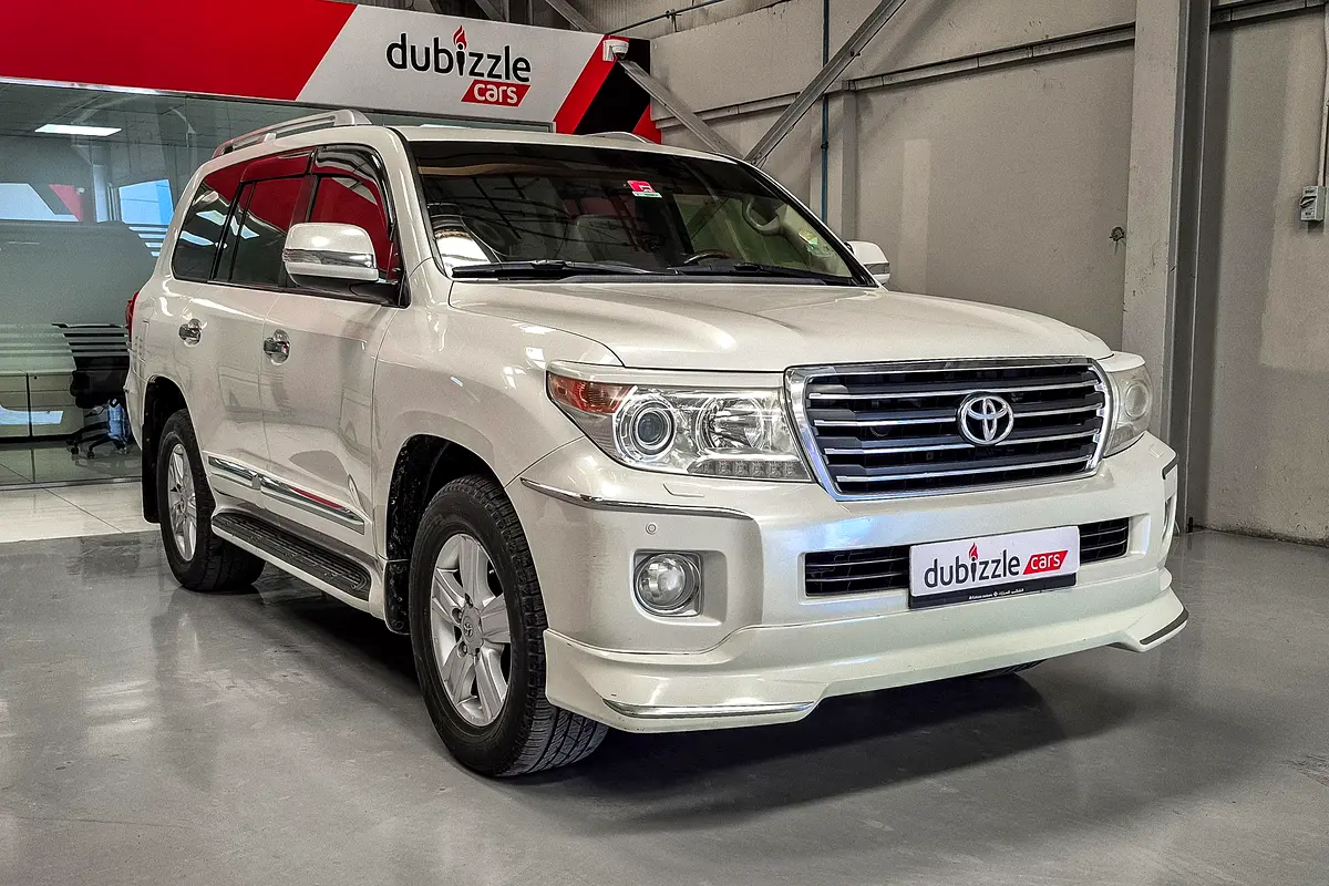 TOYOTA Land Cruiser GXR 2013