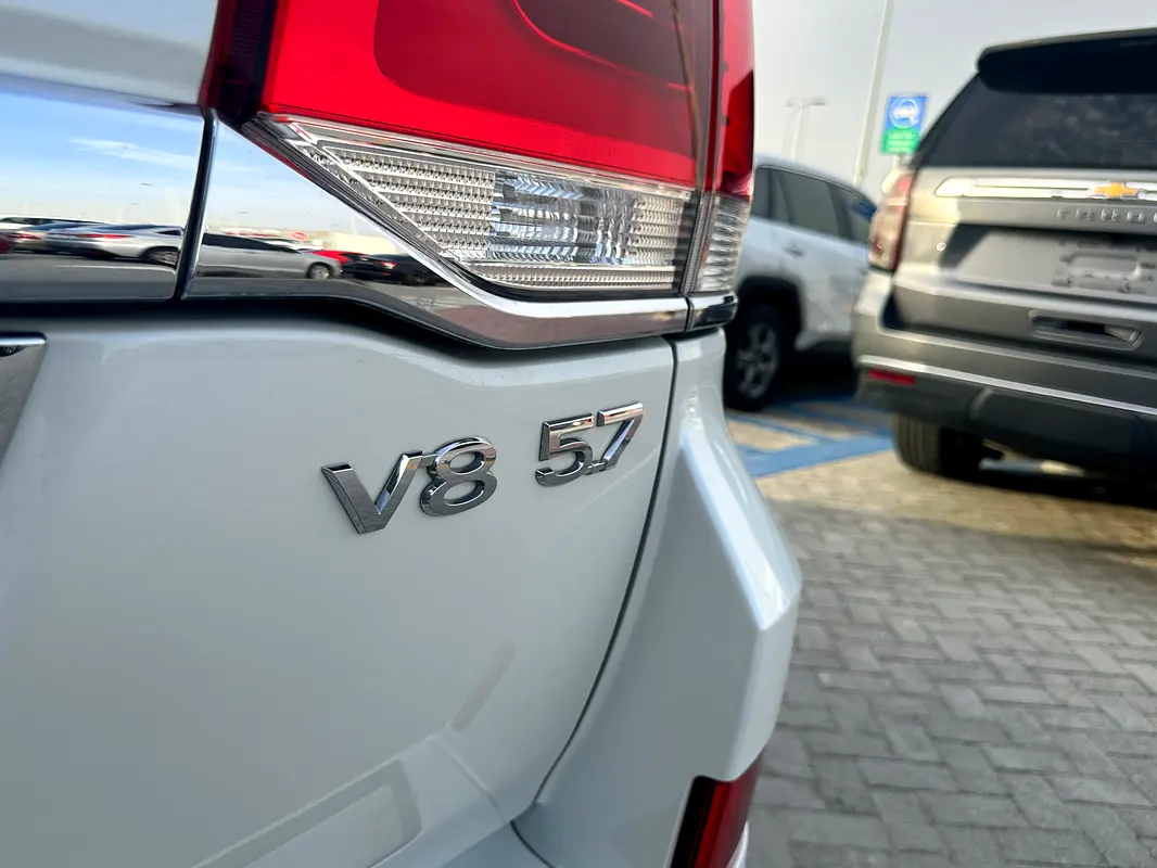 TOYOTA Land Cruiser VXR Grand Touring 2021 - photo 8 - Import Émirats | International Cars
