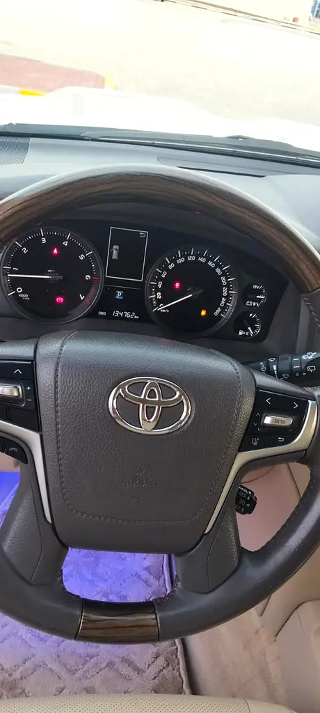 TOYOTA Land Cruiser Other 2020 - photo 12 - Import Émirats | International Cars
