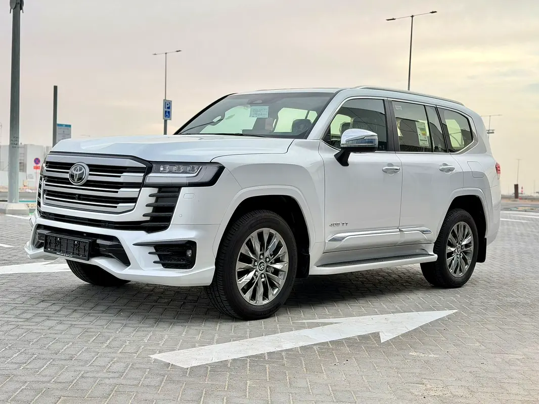 TOYOTA Land Cruiser VXR 2026