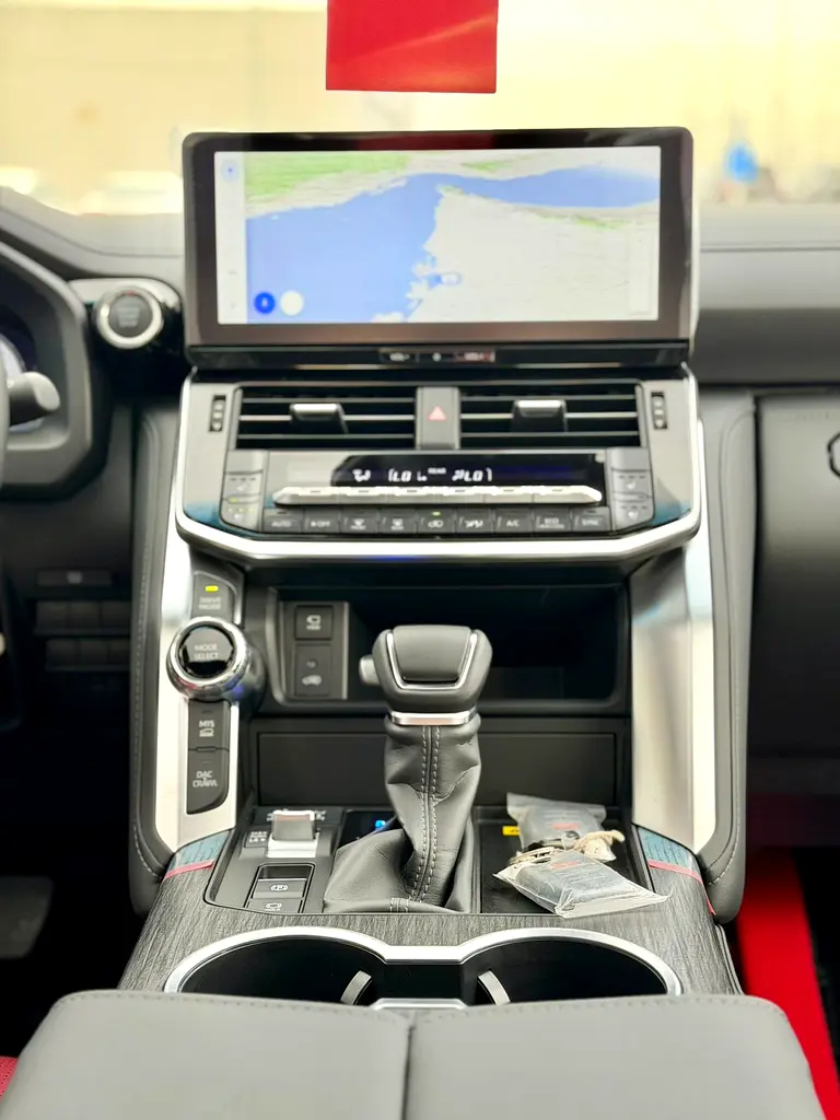 TOYOTA Land Cruiser VXR 2026 - photo 10 - Import Émirats | International Cars