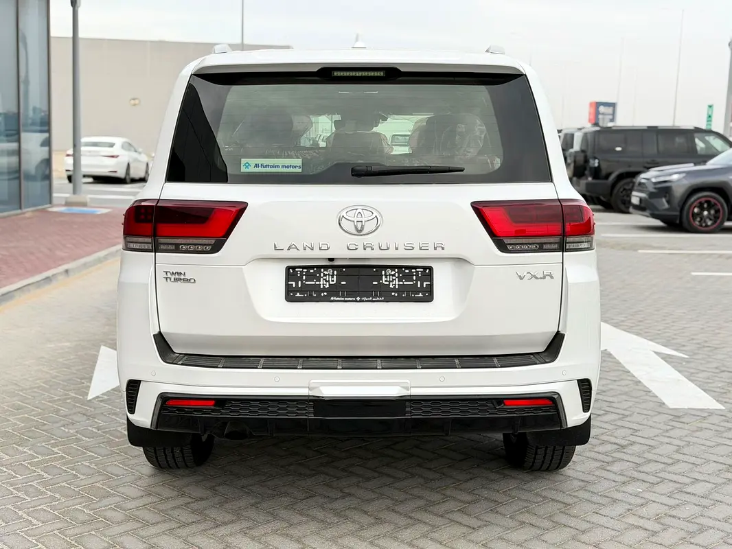 TOYOTA Land Cruiser VXR 2026 - photo 4 - Import Émirats | International Cars