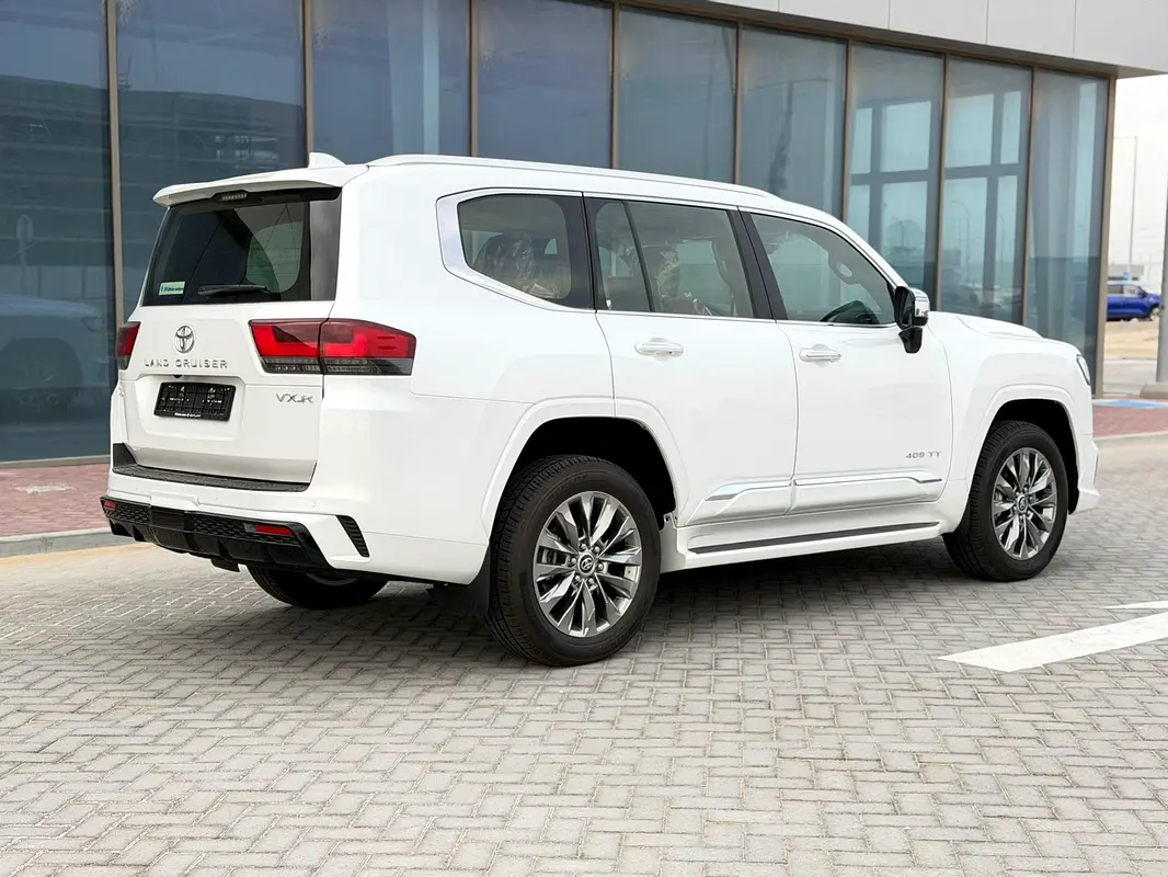 TOYOTA Land Cruiser VXR 2026 - photo 6 - Import Émirats | International Cars