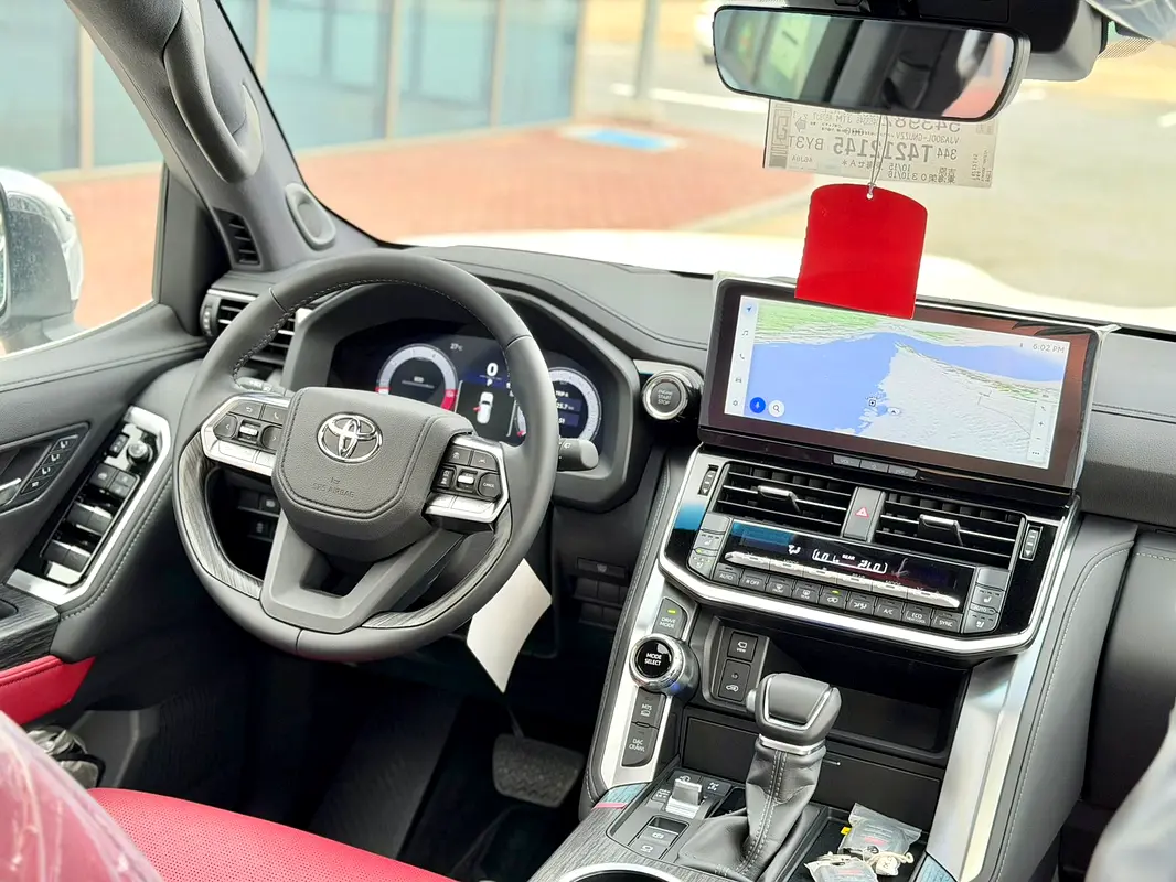 TOYOTA Land Cruiser VXR 2026 - photo 9 - Import Émirats | International Cars