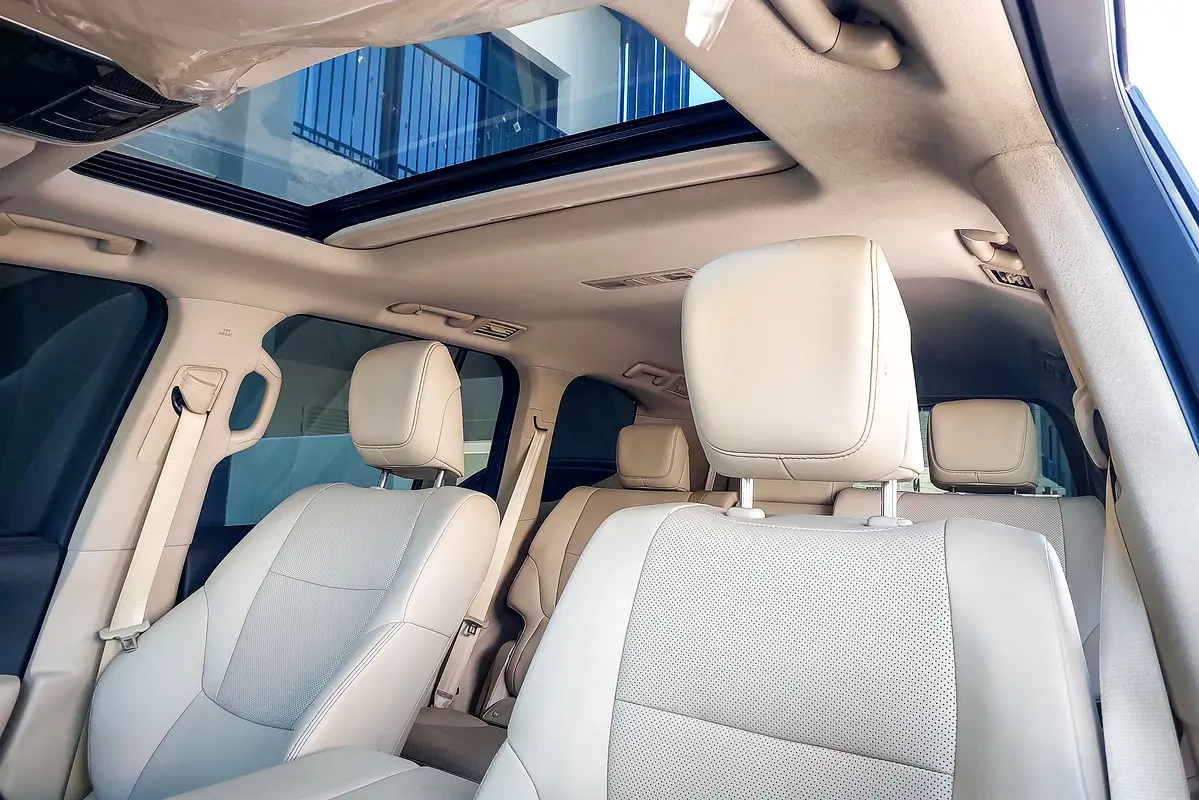 TOYOTA Land Cruiser GXR 2024 - photo 10 - Import Émirats | International Cars