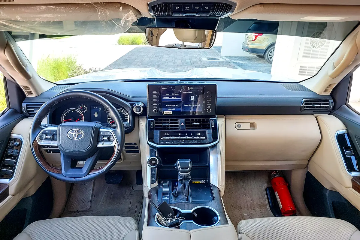 TOYOTA Land Cruiser GXR 2024 - photo 9 - Import Émirats | International Cars