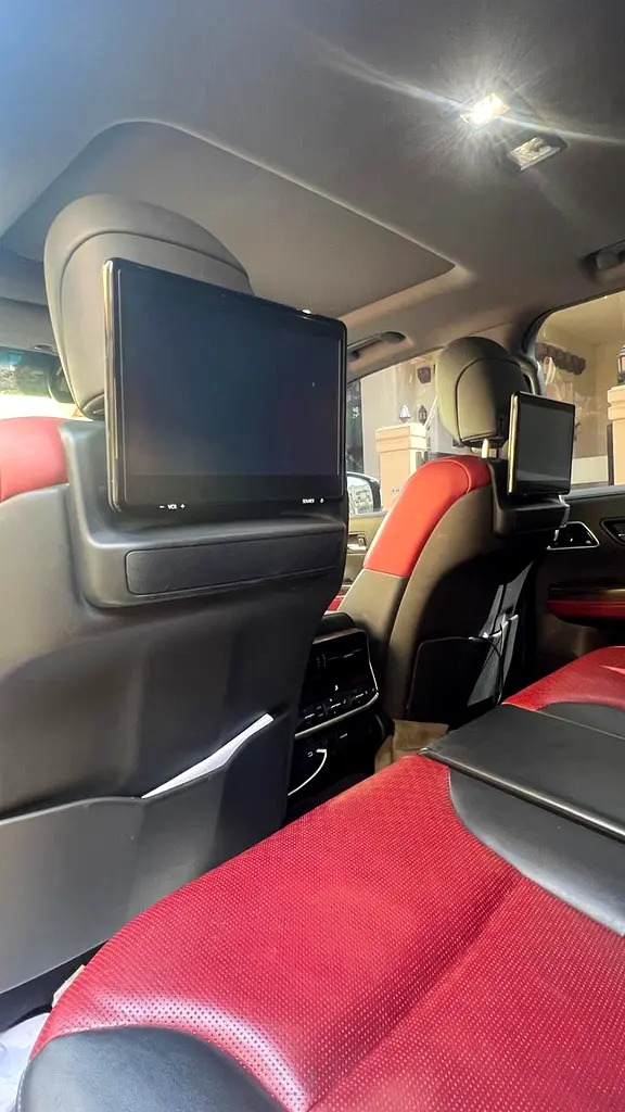 TOYOTA Land Cruiser VXR 2022 - photo 4 - Import Émirats | International Cars