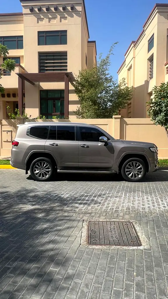 TOYOTA Land Cruiser VXR 2022 - photo 8 - Import Émirats | International Cars