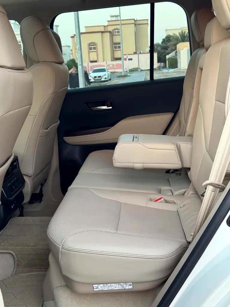 TOYOTA Land Cruiser GXR 2024 - photo 5 - Import Émirats | International Cars