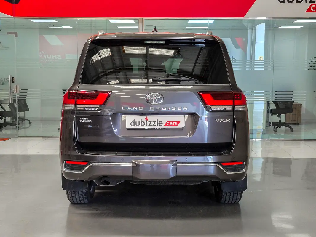 TOYOTA Land Cruiser VXR 2023 - photo 7 - Import Émirats | International Cars