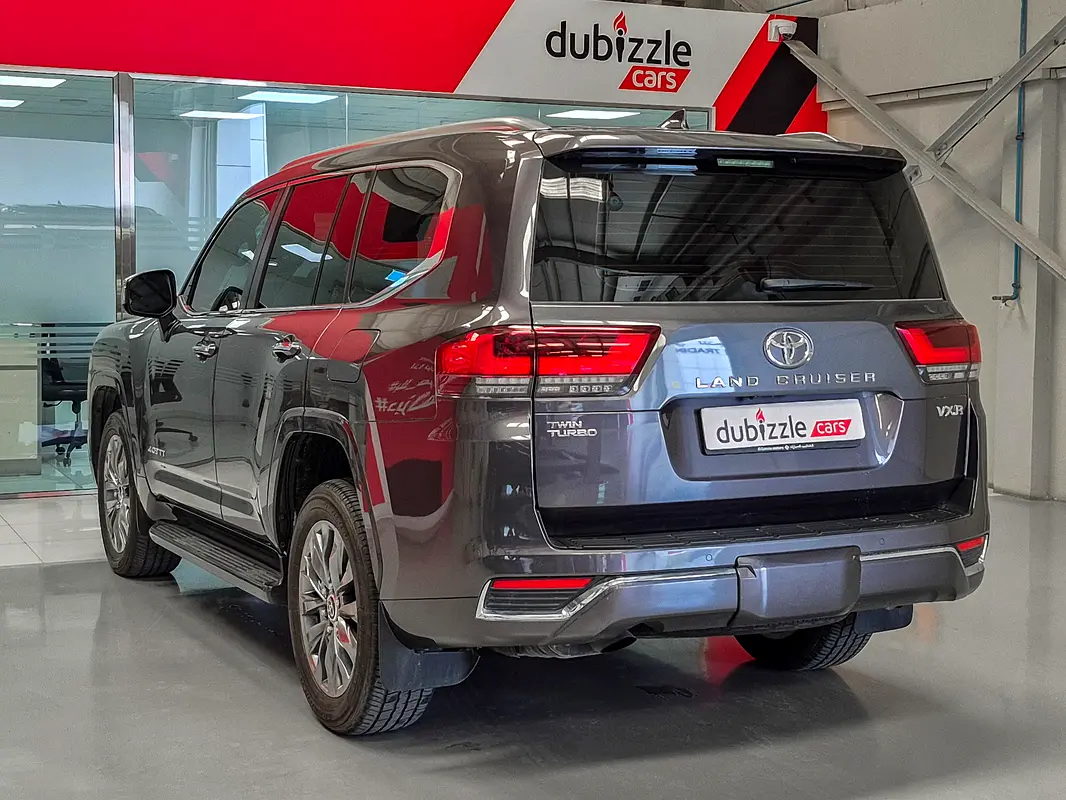 TOYOTA Land Cruiser VXR 2023 - photo 8 - Import Émirats | International Cars