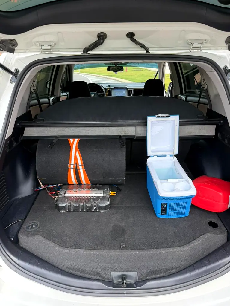 TOYOTA Rav 4 GXR 2017 - photo 3 - Import Émirats | International Cars