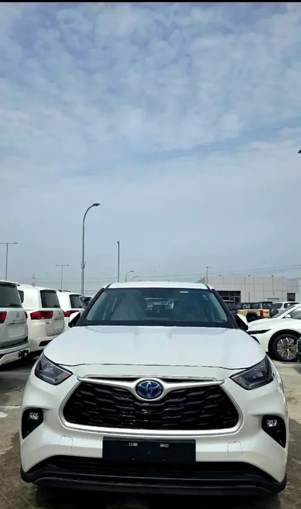 TOYOTA Highlander Other 2025 - photo 4 - Import Émirats | International Cars
