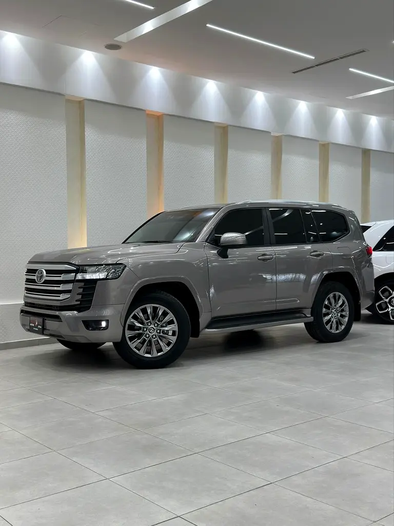 TOYOTA Land Cruiser GXR 2022 - photo 3 - Import Émirats | International Cars