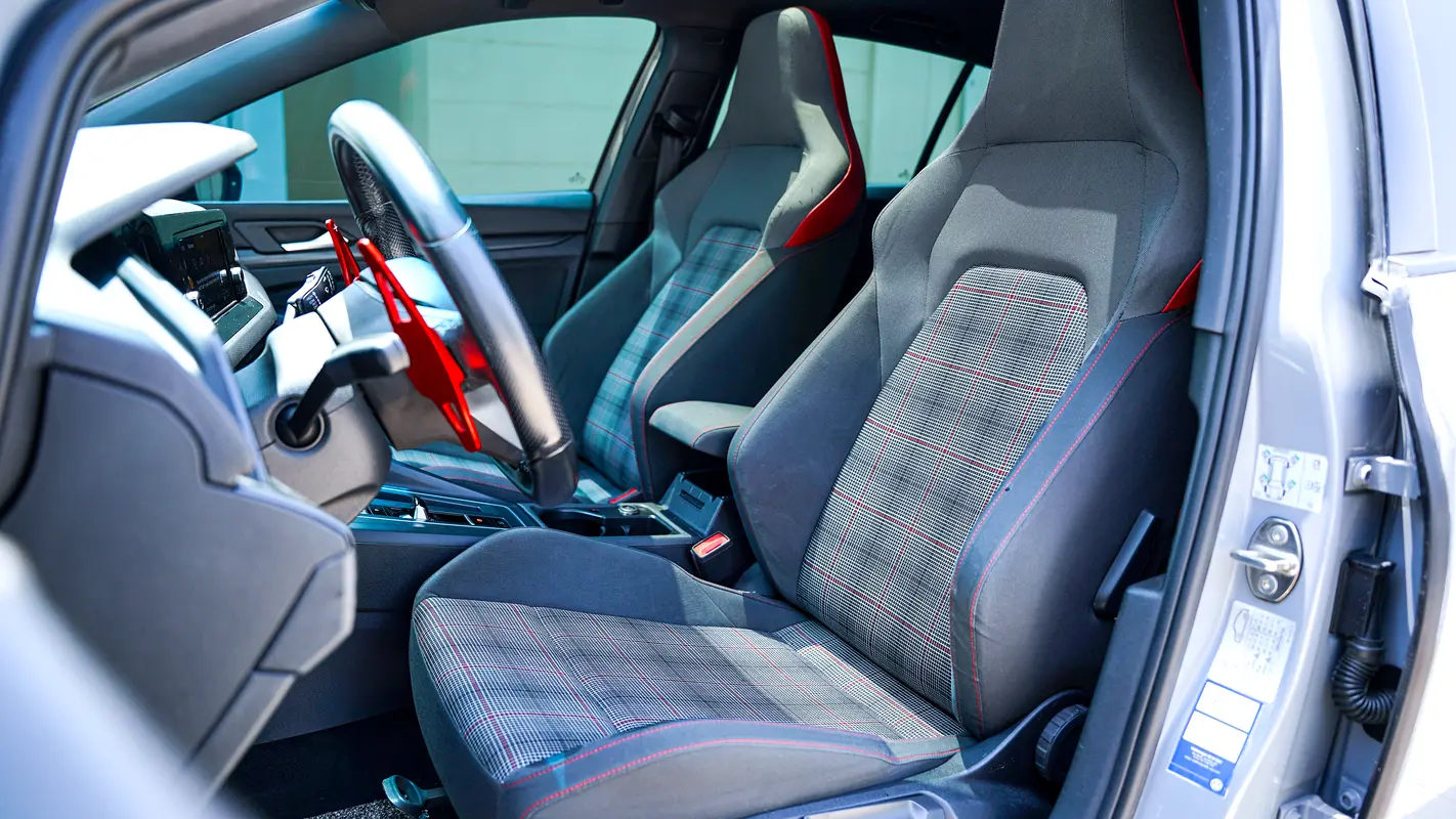 VOLKSWAGEN Golf GTI 2021 - photo 8 - Import Émirats | International Cars