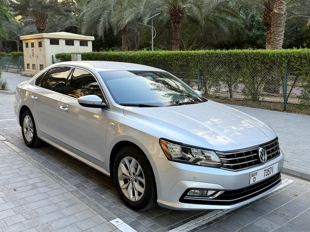 VOLKSWAGEN Passat SE 2016 - photo 2 - Import Émirats | International Cars