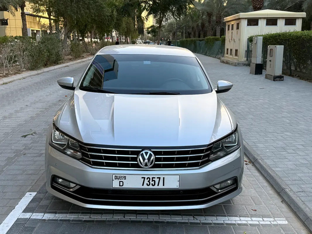 VOLKSWAGEN Passat SE 2016 - photo 3 - Import Émirats | International Cars