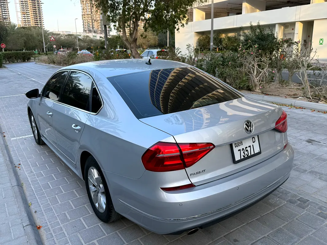 VOLKSWAGEN Passat SE 2016 - photo 4 - Import Émirats | International Cars
