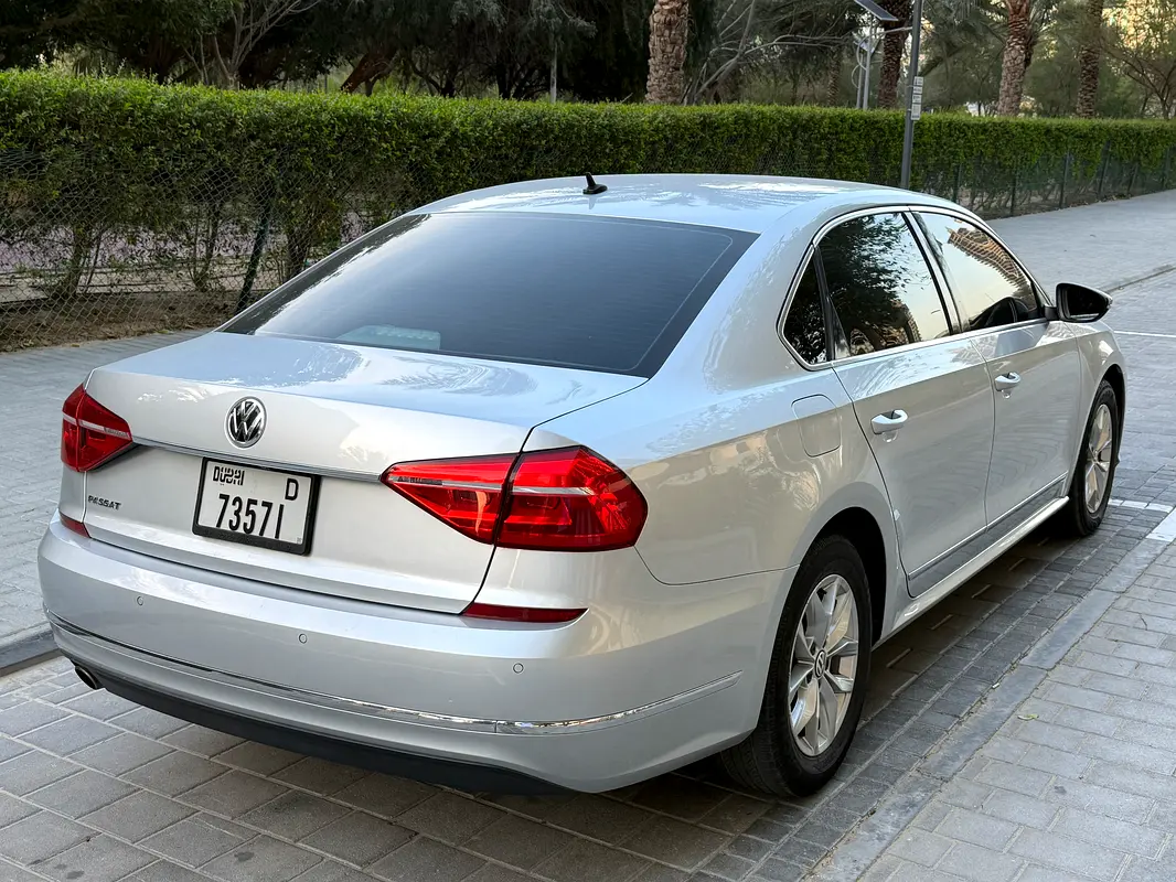 VOLKSWAGEN Passat SE 2016 - photo 6 - Import Émirats | International Cars