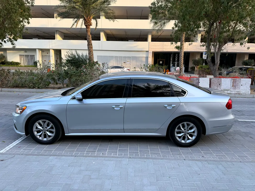 VOLKSWAGEN Passat SE 2016 - photo 7 - Import Émirats | International Cars