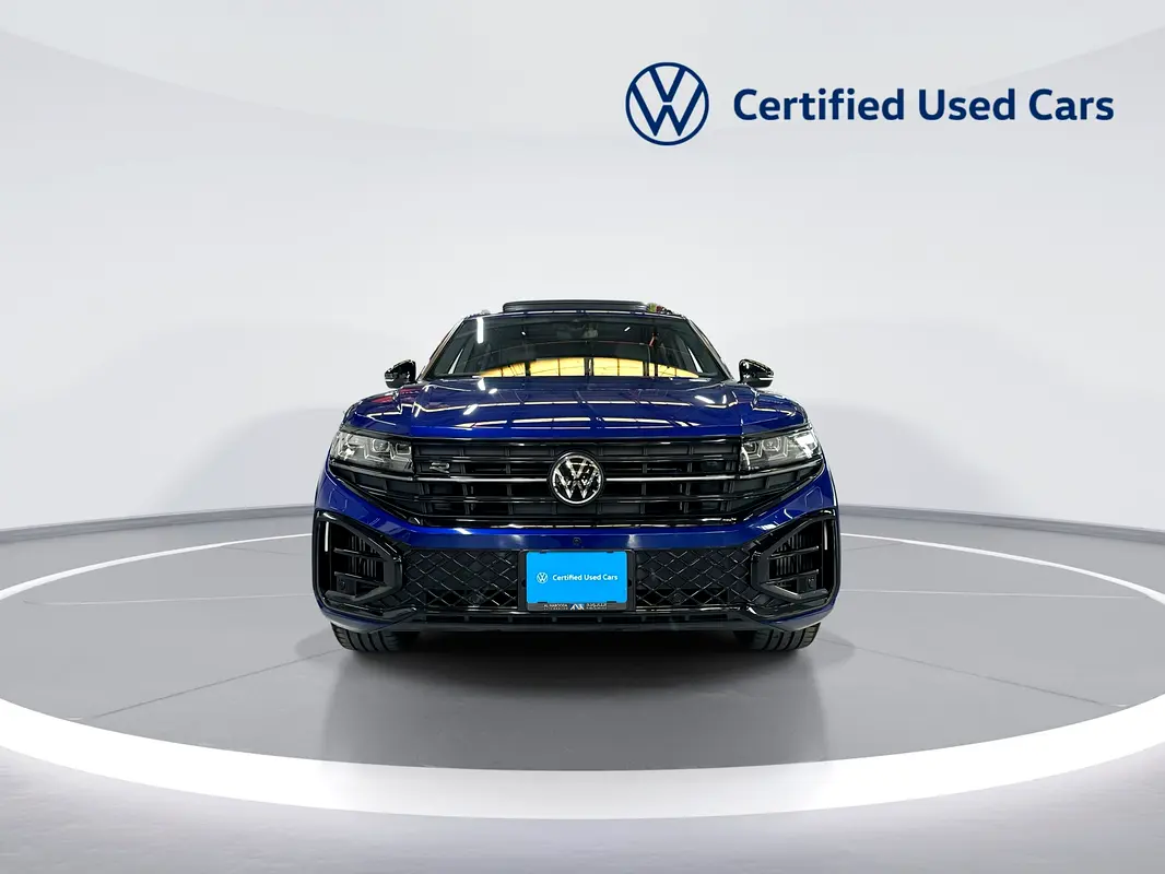 VOLKSWAGEN Touareg R-Line 2025 - photo 2 - Import Émirats | International Cars