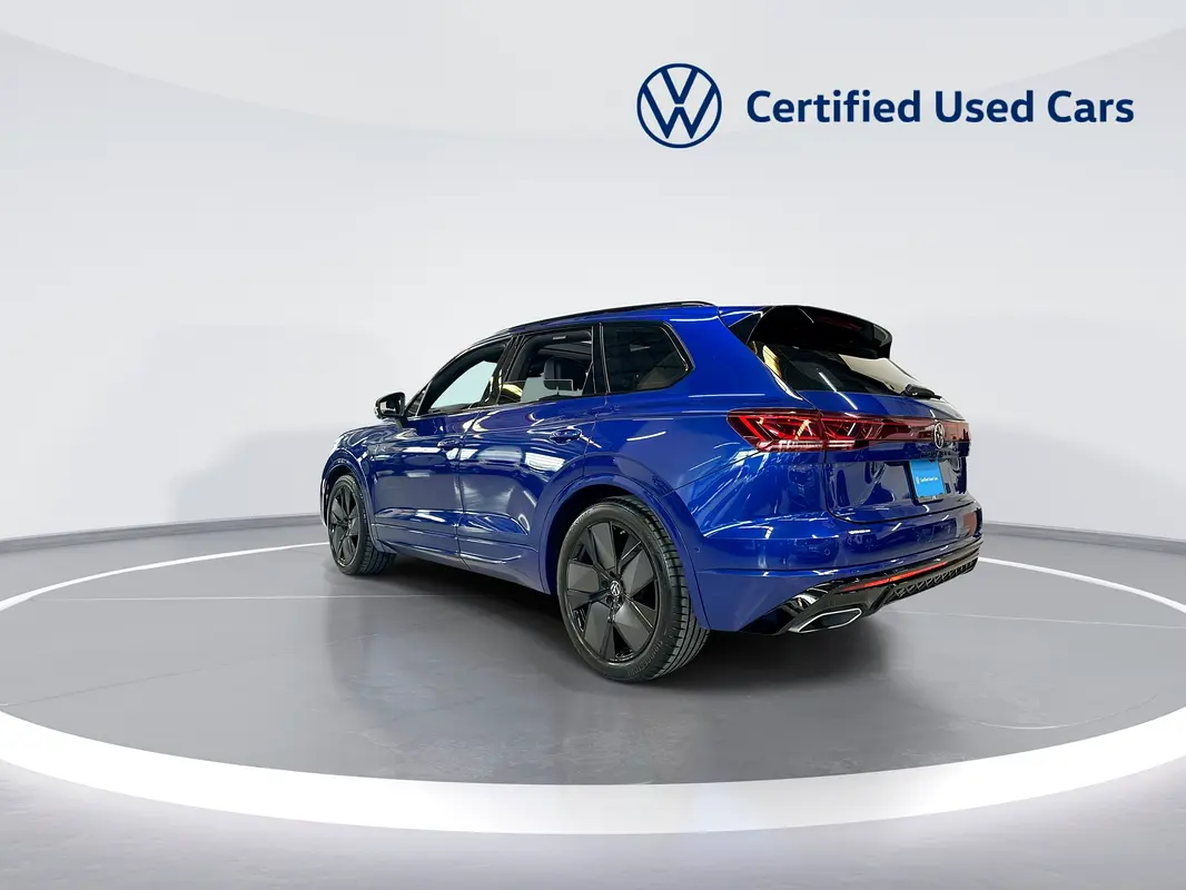 VOLKSWAGEN Touareg R-Line 2025 - photo 7 - Import Émirats | International Cars