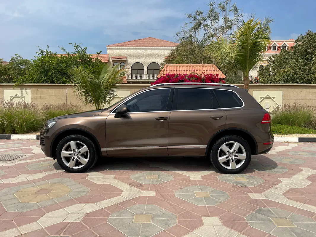 VOLKSWAGEN Touareg Other 2012 - photo 4 - Import Émirats | International Cars