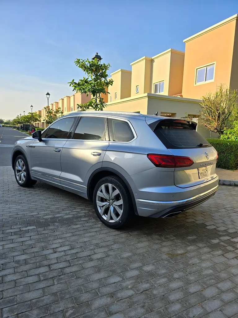VOLKSWAGEN Touareg Comfortline 2018 - photo 3 - Import Émirats | International Cars