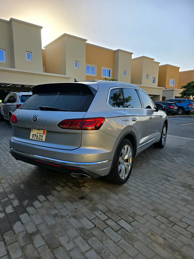 VOLKSWAGEN Touareg Comfortline 2018 - photo 7 - Import Émirats | International Cars