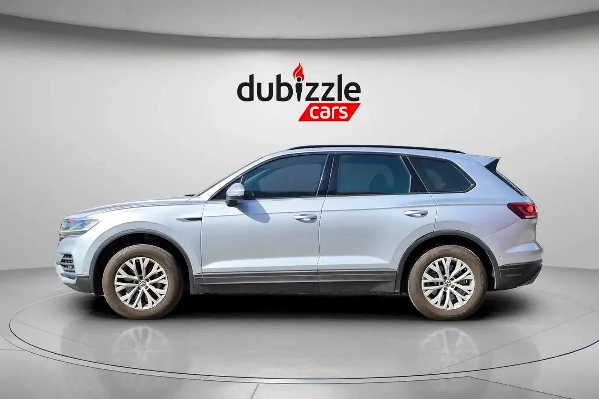 VOLKSWAGEN Touareg Comfortline 2021 - photo 5 - Import Émirats | International Cars