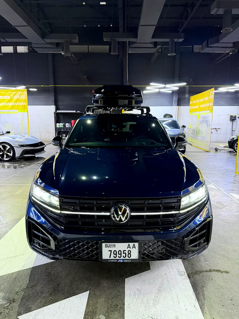 VOLKSWAGEN Touareg R-Line 2024 - photo 7 - Import Émirats | International Cars