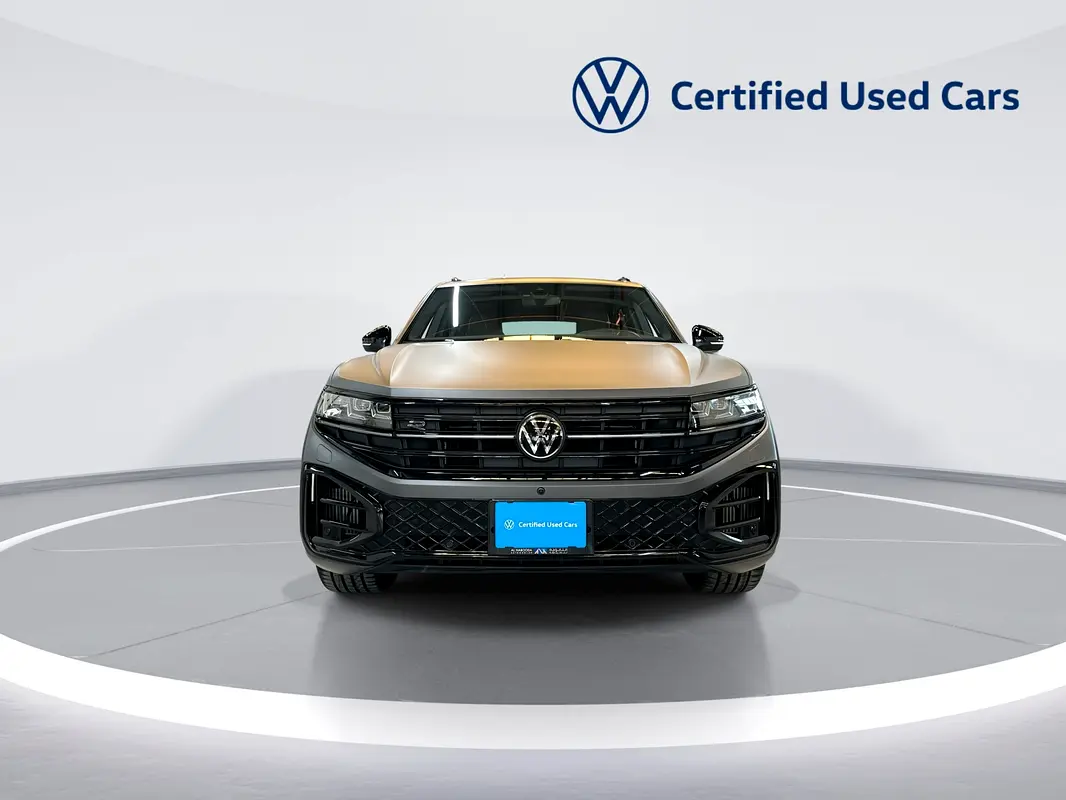 VOLKSWAGEN Touareg R-Line 2025 - photo 8 - Import Émirats | International Cars